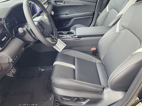 New 2026 Toyota Camry SE image 12