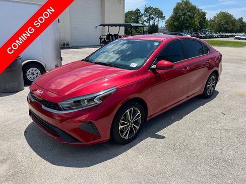 Certified 2023 Kia Forte LXS FWD image 1