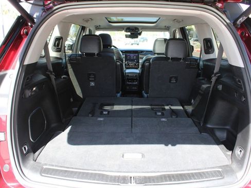 Used 2022 Jeep Grand Cherokee L Limited w/ Luxury Tech Group II AWD/4WD image 12