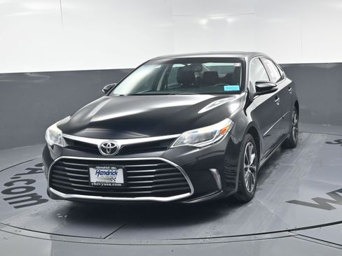 Used 2016 Toyota Avalon XLE Premium image 11