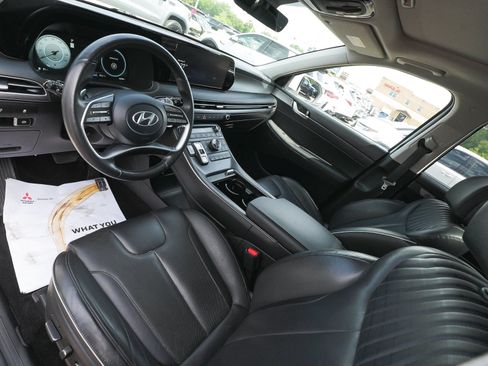 Used 2023 Hyundai Palisade Limited w/ Cargo Package AWD/4WD image 16