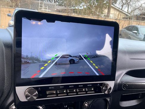 Used 2014 Jeep Wrangler Unlimited Sahara w/ Connectivity Group image 27