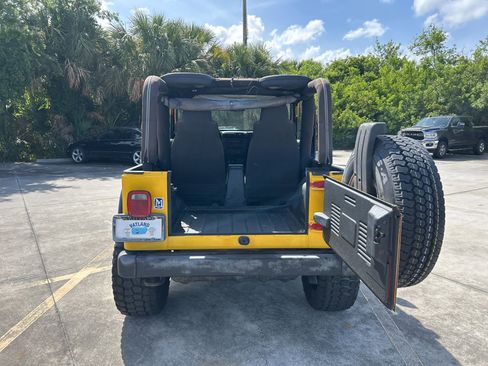 Used 2003 Jeep Wrangler Sport AWD/4WD image 4