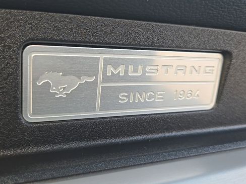 Used 2017 Ford Mustang Premium image 35