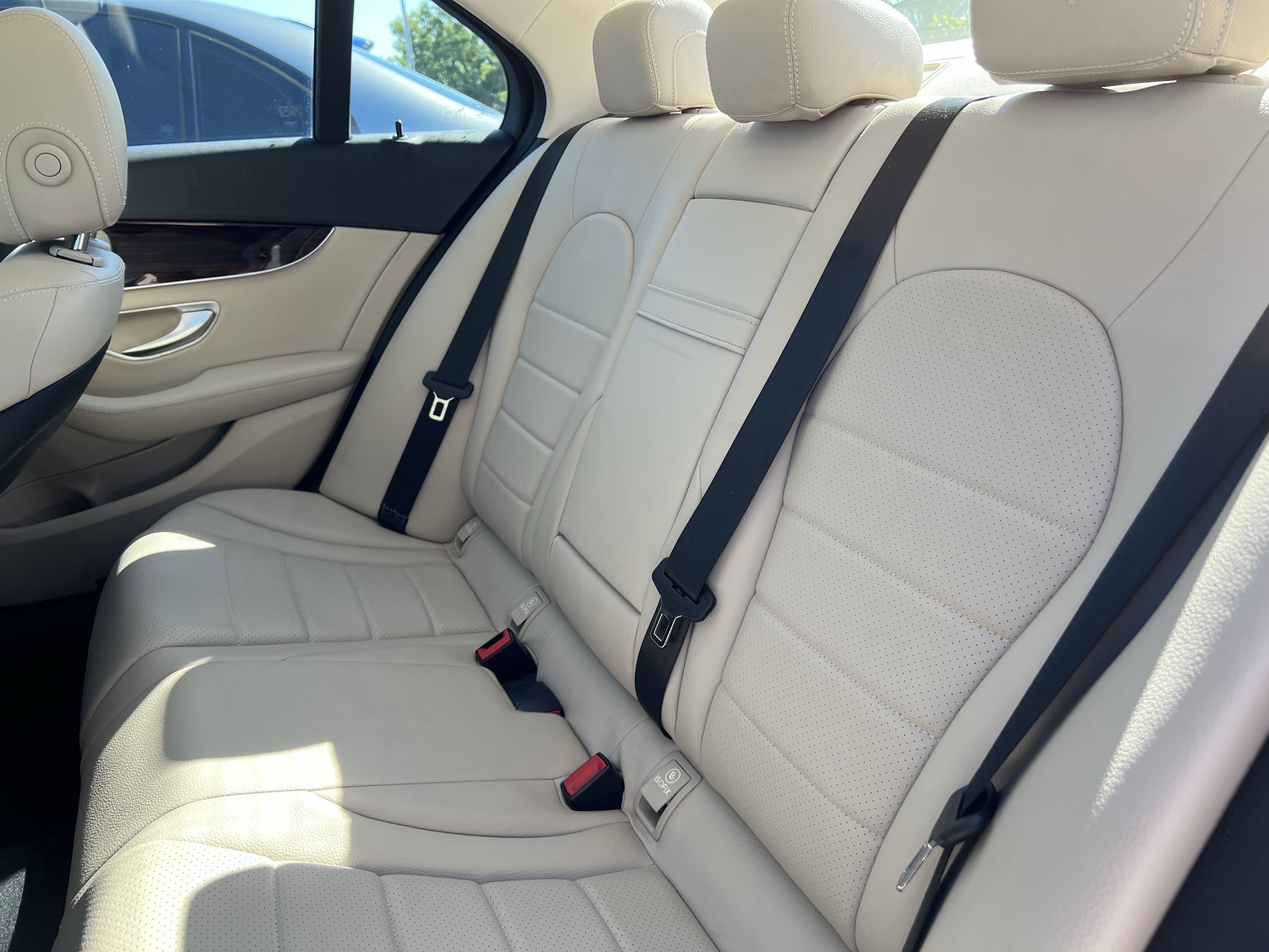 Used 2017 Mercedes-Benz C 300 4MATIC Sedan image 33