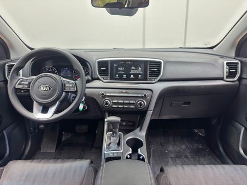 Used 2020 Kia Sportage LX FWD image 11