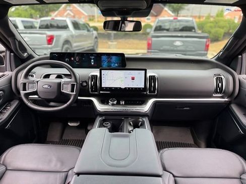 New 2027 Ford Expedition Platinum w/ Stealth Appearance Package AWD/4WD image 2