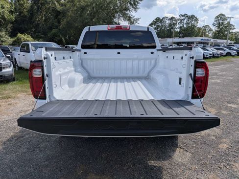 Used 2024 GMC Canyon Elevation RWD image 13