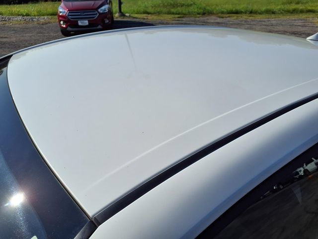 Used 2025 Toyota Camry SE FWD image 19