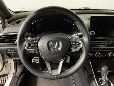 Used 2018 Honda Accord Sport image 24