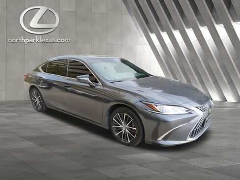 Used 2022 Lexus ES 350 w/ Premium Package FWD image 5