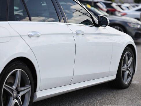 Used 2017 Mercedes-Benz E 400 4MATIC Wagon image 8