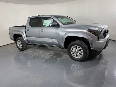 New 2026 Toyota Tacoma SR5 image 3