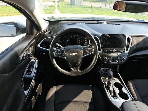 Used 2024 Chevrolet Malibu LT FWD image 22