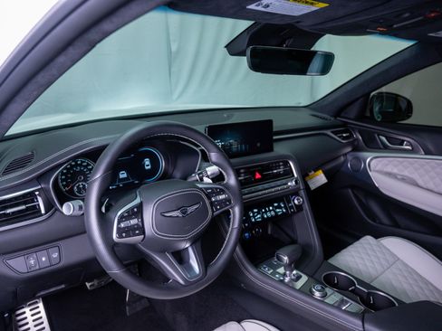 Used 2025 Genesis G70 3.3T Advanced image 20