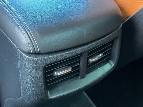 Used 2015 Dodge Challenger SRT Hellcat image 43