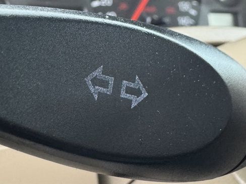 Used 2005 Ford Focus SE image 35