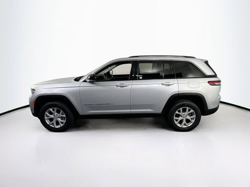 Used 2022 Jeep Grand Cherokee Limited image 8