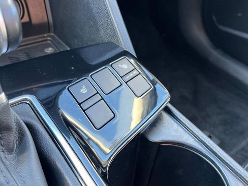 Used 2024 Kia Sportage EX image 22