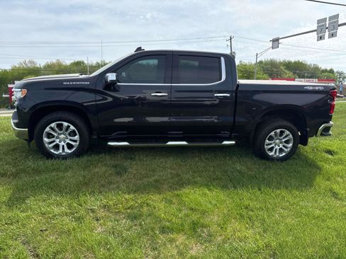 Used 2022 Chevrolet Silverado 1500 LTZ AWD/4WD image 7