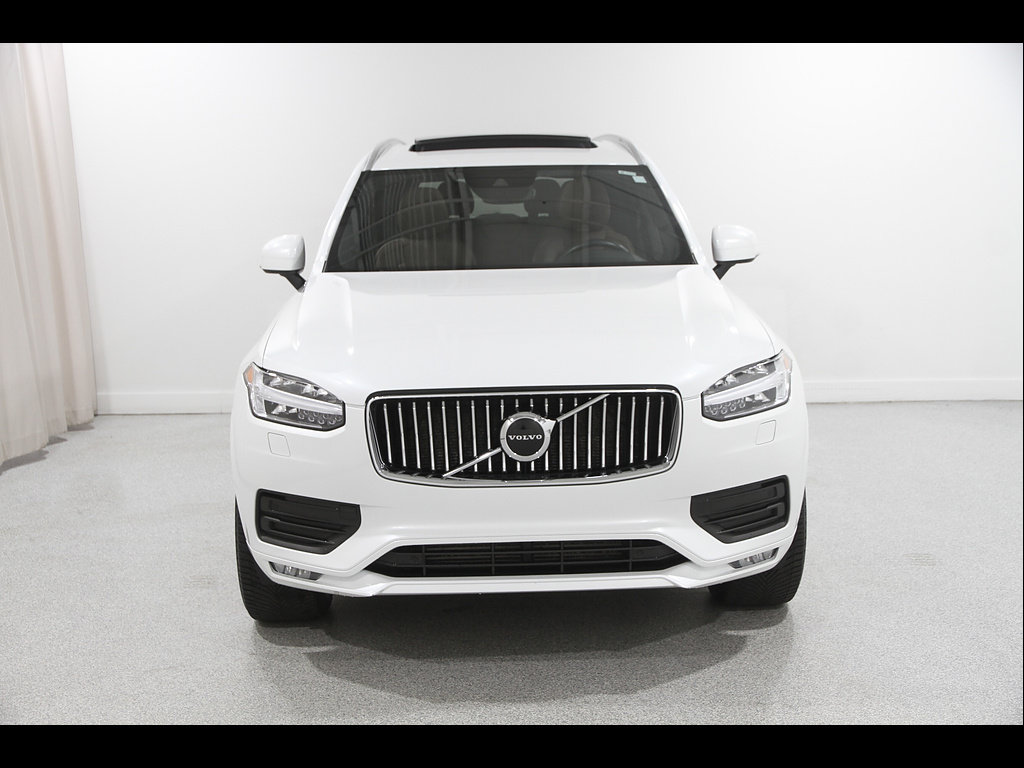 Used 2022 Volvo XC90 T6 Momentum w/ Climate Package AWD/4WD image 2