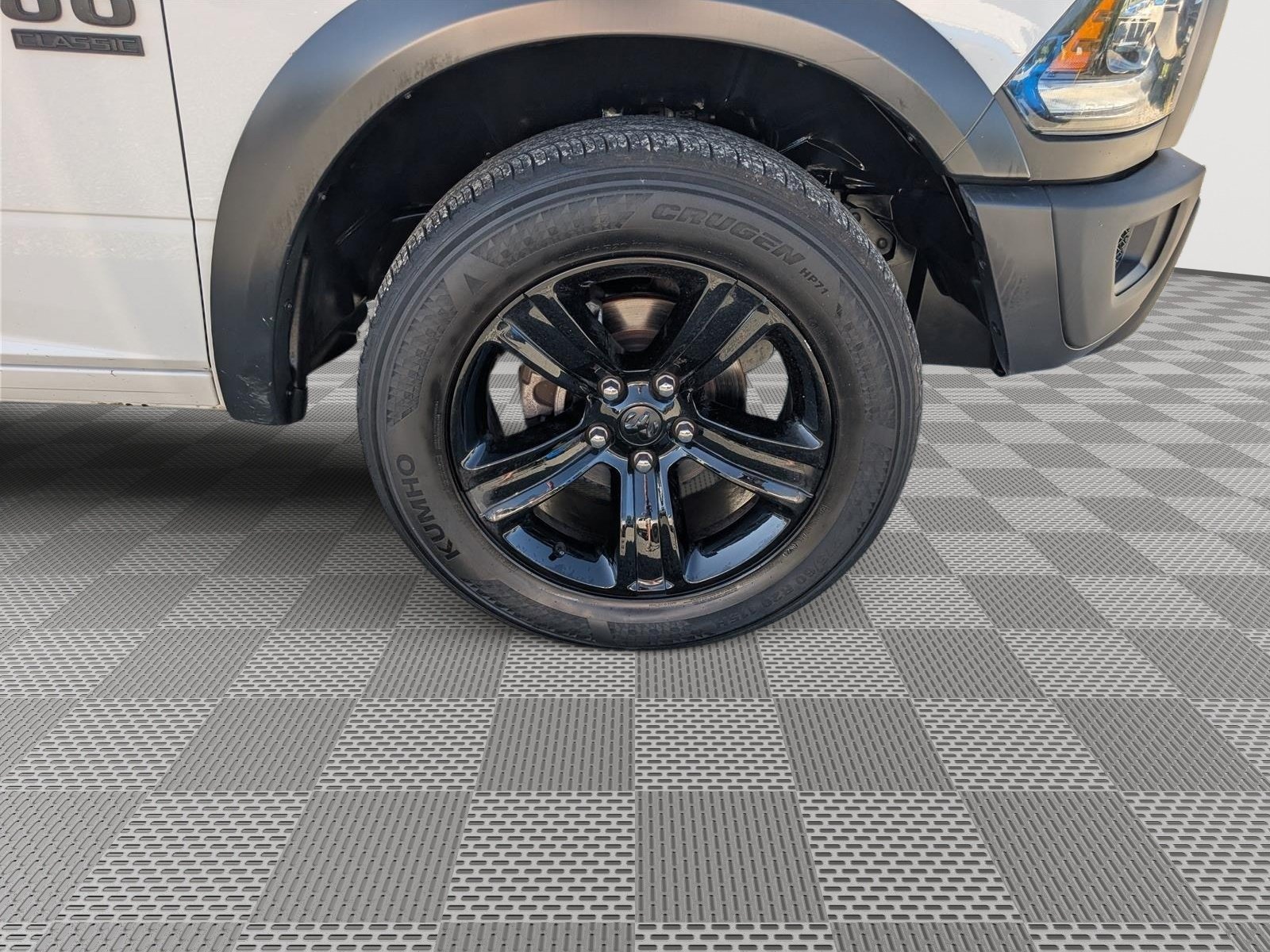 Used 2024 RAM 1500 Warlock RWD image 10