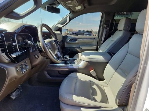 Used 2024 Chevrolet Silverado 1500 LTZ w/ Z71 Off-Road Package image 16