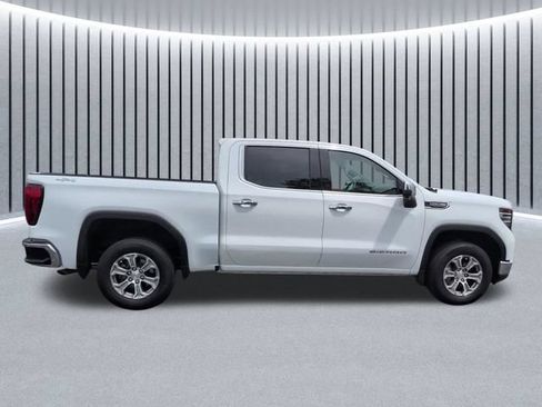 Certified 2025 GMC Sierra 1500 SLT AWD/4WD image 2