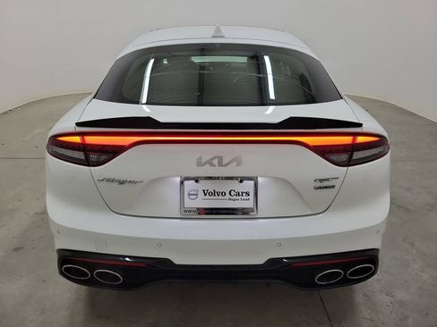 Used 2022 Kia Stinger GT2 image 6