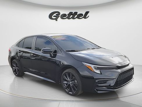 Used 2025 Toyota Corolla SE image 7