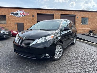 Used 2012 Toyota Sienna XLE w/ Premium Pkg