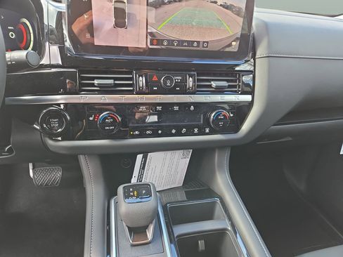 New 2026 Nissan Pathfinder SL AWD/4WD image 29