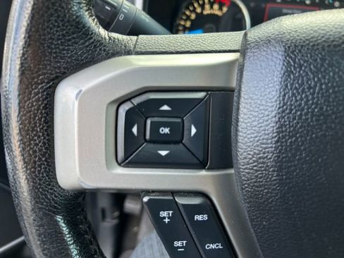 Used 2015 Ford F150 Lariat image 23