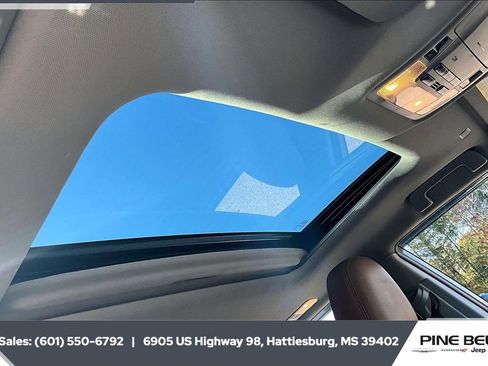 Used 2019 Toyota Highlander Limited image 15