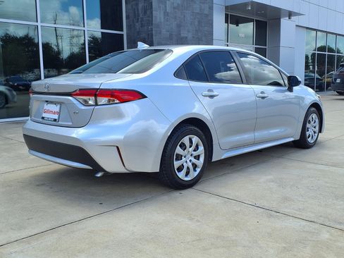 Used 2021 Toyota Corolla LE FWD image 24