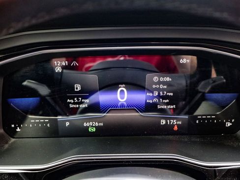 Used 2023 Volkswagen Jetta SE w/ Panoramic Sunroof Package image 28