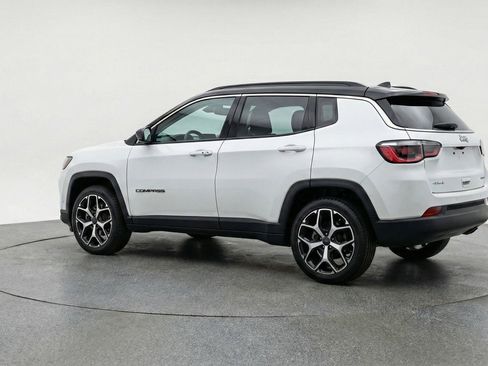 Used 2025 Jeep Compass Limited image 6