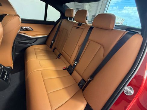 Used 2023 BMW 330i Sedan w/ Premium Package image 30