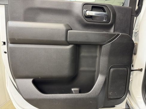 Used 2022 Chevrolet Silverado 2500 LT w/ Convenience Package image 16