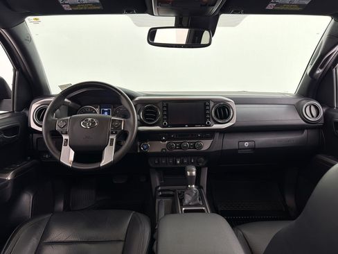 Used 2021 Toyota Tacoma Limited RWD image 16