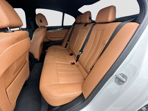 Used 2023 BMW 540i w/ M Sport Package RWD image 23