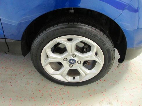 Used 2021 Ford EcoSport SE w/ SE Convenience Package image 18