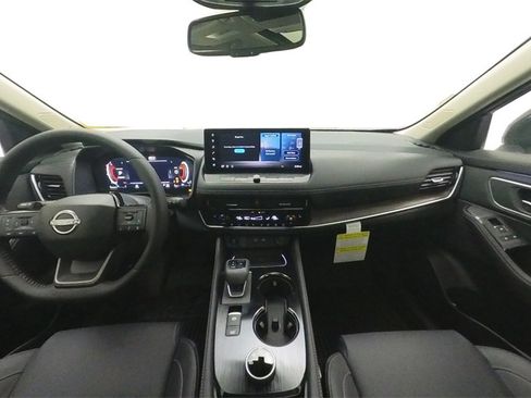 New 2026 Nissan Rogue Platinum image 25