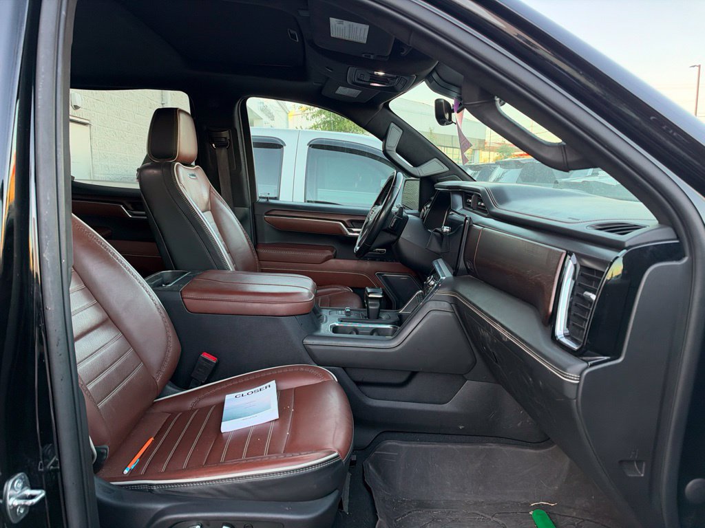 Used 2023 GMC Sierra 1500 Denali Ultimate AWD/4WD image 5