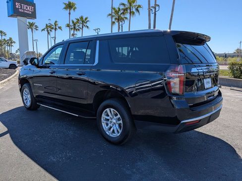 Used 2024 Chevrolet Suburban LT image 6