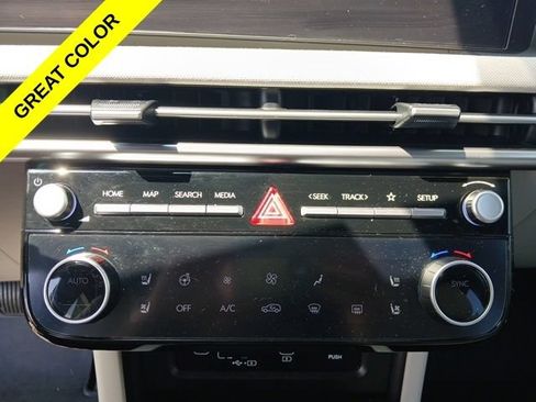 Used 2025 Hyundai Tucson Limited AWD/4WD image 22