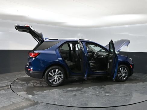 Used 2023 Chevrolet Equinox Premier AWD/4WD image 43