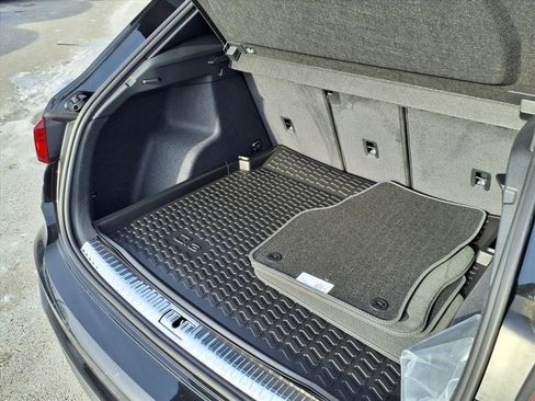 Used 2025 Audi Q3 2.0T Premium w/ Convenience Package image 28