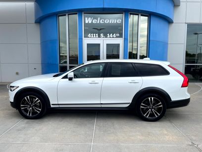 Used 2018 Volvo V90 T5 Cross Country w/ Convenience Package