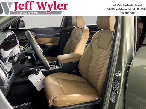 New 2026 Kia Sorento SX Prestige w/ Olive Brown Leather Package AWD/4WD image 17